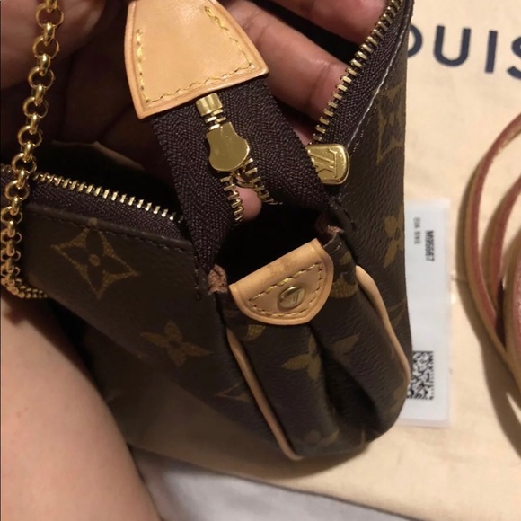 Authentic Louis Vuitton Eva Clouch - Picture 6 of 8